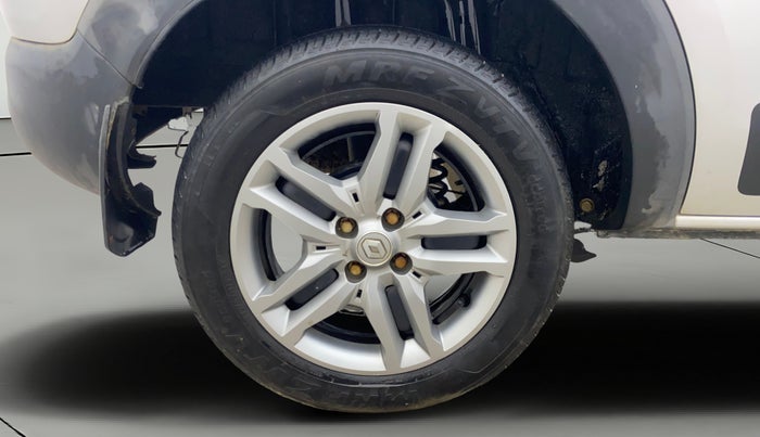 2020 Renault TRIBER RXZ AMT, Petrol, Automatic, 20,552 km, Right Rear Wheel