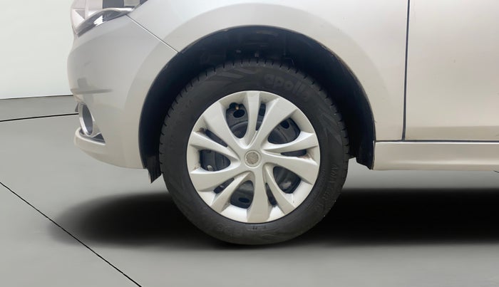 2016 Tata Tiago XZ PETROL, Petrol, Manual, 66,618 km, Left Front Wheel