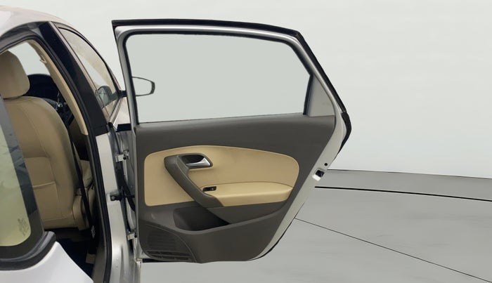 2016 Volkswagen Vento HIGHLINE PETROL AT, Petrol, Automatic, 52,937 km, RHS Rear Door