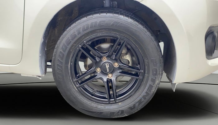 2020 Maruti Swift VXI AMT, Petrol, Automatic, 37,234 km, Right Front Wheel