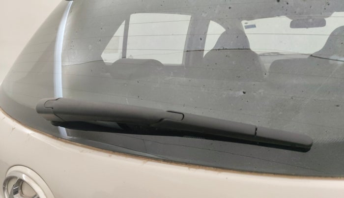 2016 Hyundai Grand i10 ASTA (O) 1.2 KAPPA VTVT, Petrol, Manual, 83,338 km, Rear Wiper