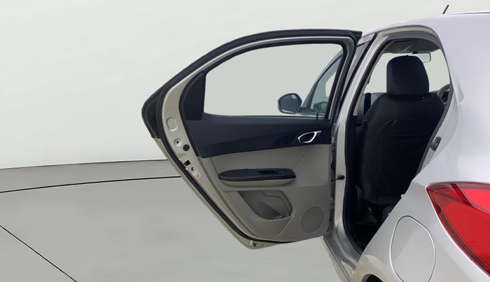 2016 Tata Tiago XZ PETROL, Petrol, Manual, 40,949 km, LHS Rear Door