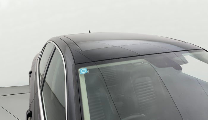 2018 Volkswagen Passat HIGHLINE DSG, Diesel, Automatic, 1,08,680 km, Roof