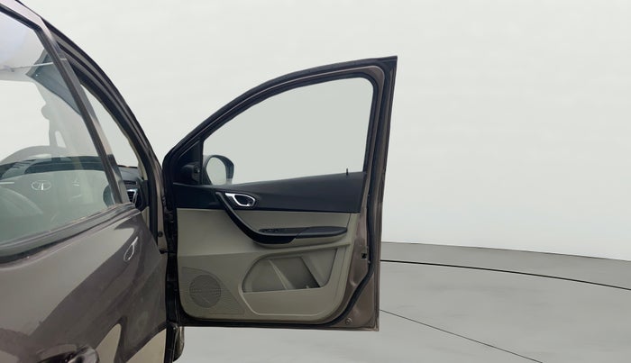 2017 Tata Tiago XZ PETROL, Petrol, Manual, 27,861 km, RHS Front Door