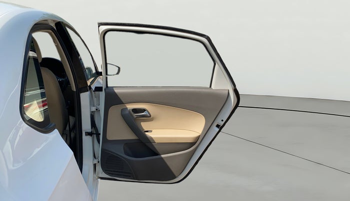 2017 Volkswagen Vento HIGHLINE PETROL AT, Petrol, Automatic, 86,755 km, RHS Rear Door