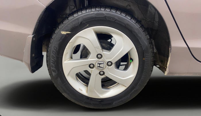 2015 Honda City 1.5L I-VTEC V MT, Petrol, Manual, 1,17,265 km, Right Rear Wheel