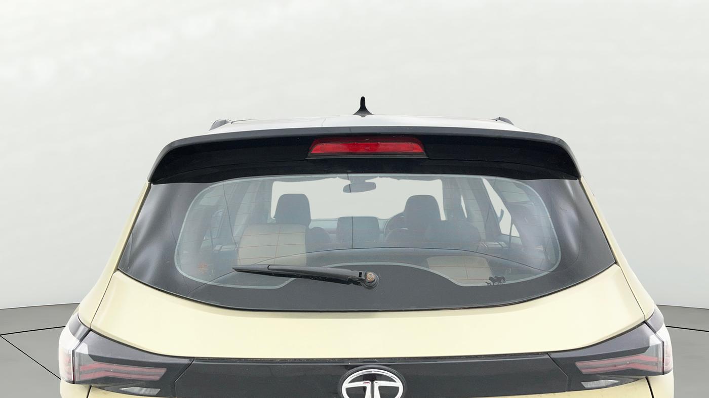 2022 Tata Safari XZA PLUS KAZIRANGA, Diesel, Automatic, 1,27,794 km, Rear Windshield