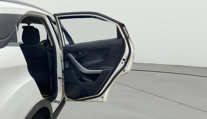 2022 Tata NEXON XM PETROL, Petrol, Manual, 67,121 km, RHS Rear Door