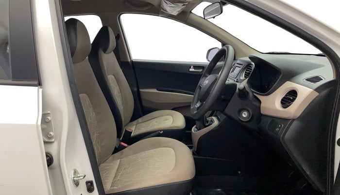 2015 Hyundai Xcent S 1.2, Petrol, Manual, 20,372 km, Right Side Front Door Cabin