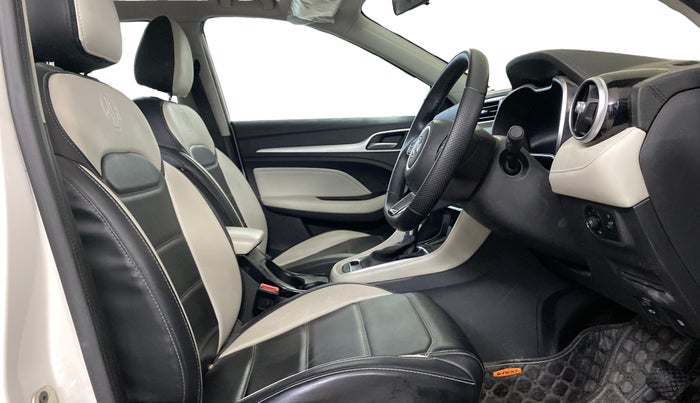 2024 MG ASTOR Select 1.5 CVT (Ivory), Petrol, Automatic, 20,164 km, Right Side Front Door Cabin