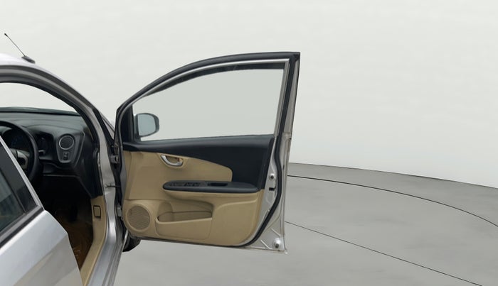 2015 Honda Brio VX AT, Petrol, Automatic, 54,080 km, RHS Front Door