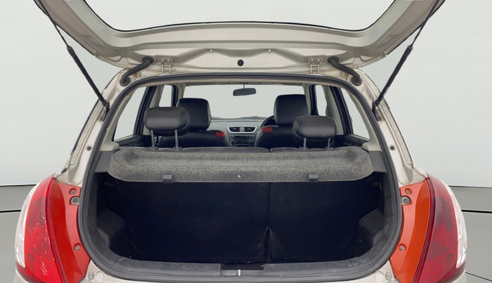 2015 Maruti Swift ZDI, Diesel, Manual, 31,878 km, Boot Open Zoomed View