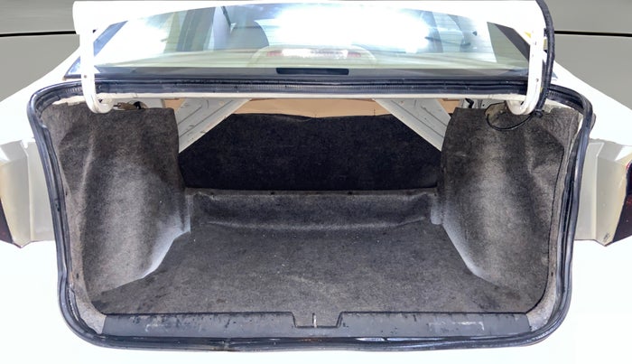 2015 Honda City 1.5L I-DTEC VX, Diesel, Manual, 1,36,317 km, Boot Open Zoomed View