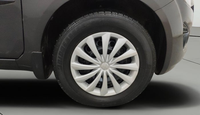 2014 Maruti Ritz VXI, Petrol, Manual, 52,857 km, Right Front Wheel