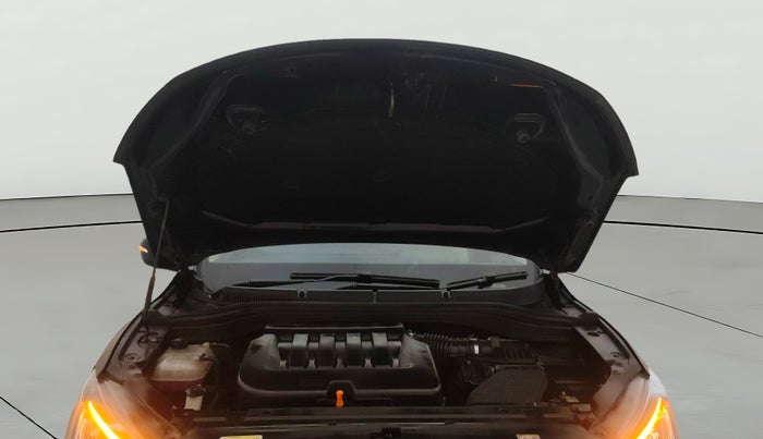 2023 Mahindra XUV700 AX 5 P MT 7 STR, Petrol, Manual, 13,935 km, Open Bonet