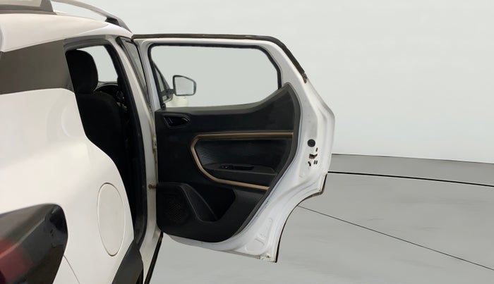 2022 Renault Kiger RXT MT, CNG, Manual, 53,678 km, RHS Rear Door