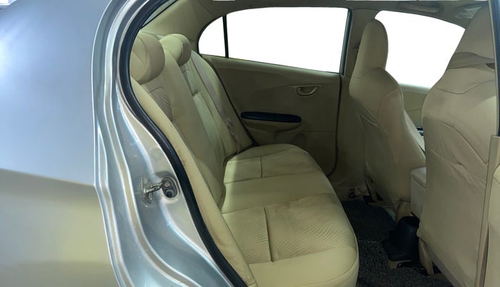 2015 Honda Amaze 1.5L I-DTEC E, Diesel, Manual, 84,355 km, Right Side Rear Door Cabin