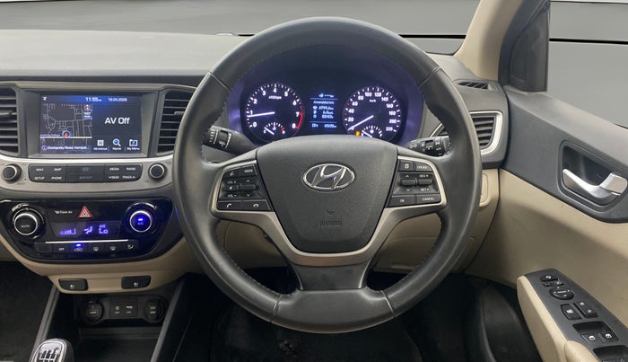 2017 Hyundai Verna 1.6 VTVT SX O, Petrol, Manual, 60,607 km, Steering Wheel Close Up