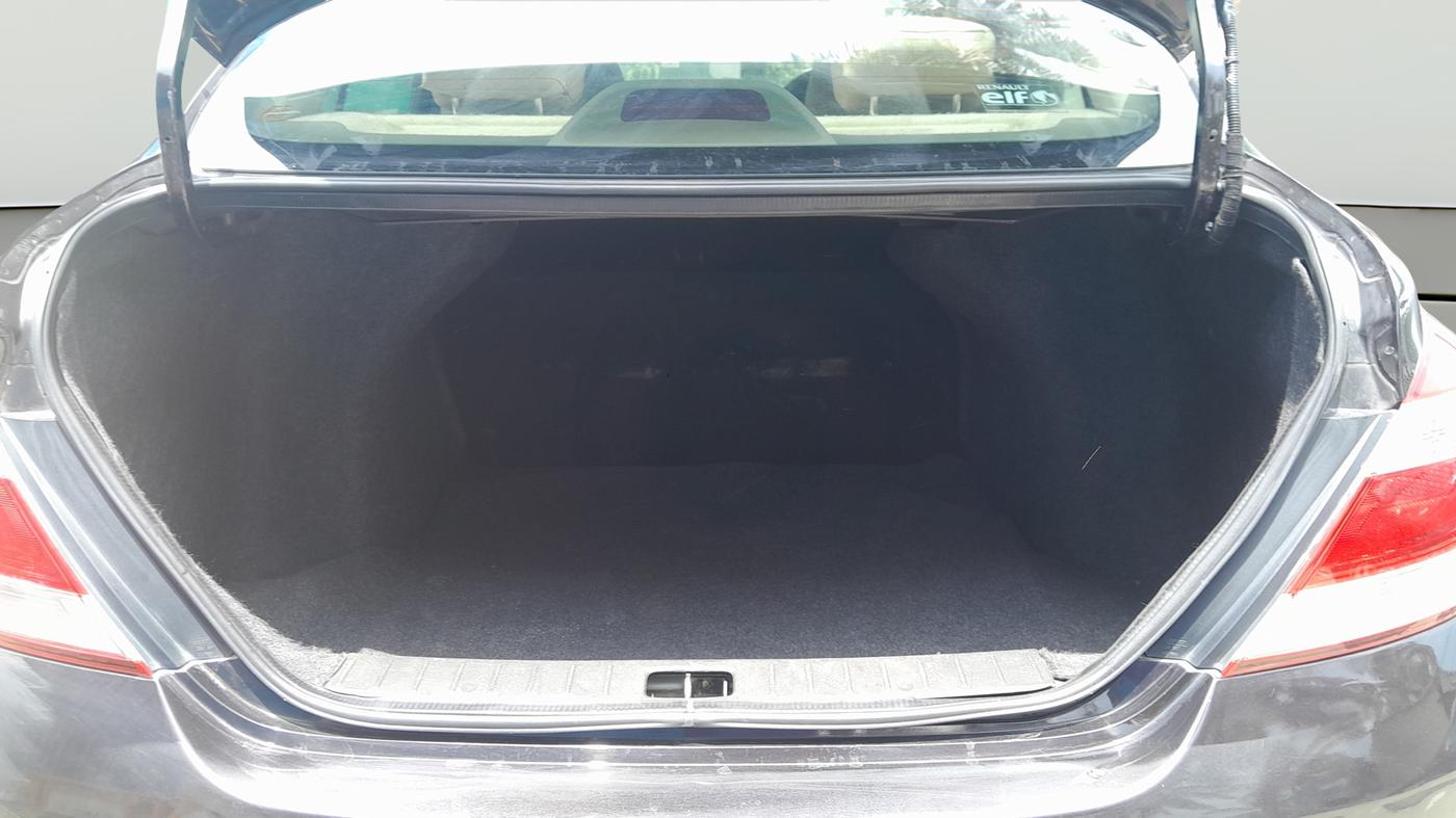 2015 Renault Scala RXZ DIESEL, Diesel, Manual, 59,730 km, Boot Open Zoomed View