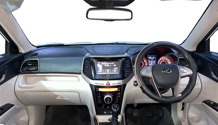 2020 Mahindra XUV300 W8 (O) 1.2 PETROL, Petrol, Manual, 28,357 km, Dashboard