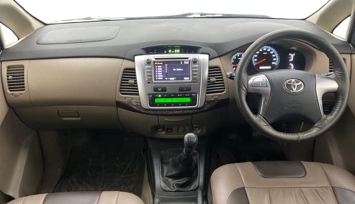 2015 Toyota Innova 2.5 VX 8 STR, Diesel, Manual, 55,485 km, Dashboard