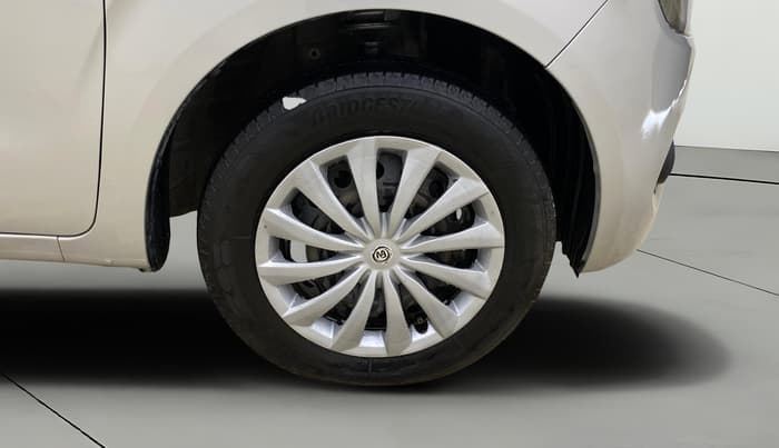 2019 Maruti New Wagon-R VXI 1.2, CNG, Manual, 80,574 km, Right Front Wheel