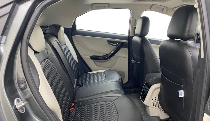 2023 Tata NEXON XZA PLUS SUNROOF PETROL, Petrol, Automatic, 28,786 km, Right Side Rear Door Cabin