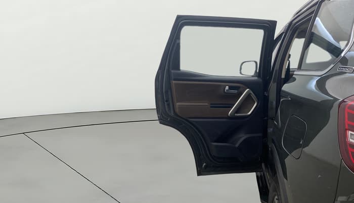 2023 Mahindra SCORPIO-N Z8 L DIESEL AT 4WD 7 STR, Diesel, Automatic, 45,447 km, LHS Rear Door
