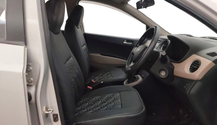 2015 Hyundai Xcent S 1.2, Petrol, Manual, 1,00,172 km, Right Side Front Door Cabin