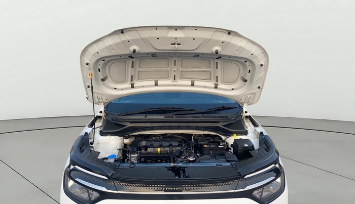 2024 KIA CARENS PREMIUM 1.5 PETROL 7 STR, Petrol, Manual, 20,724 km, Open Bonet