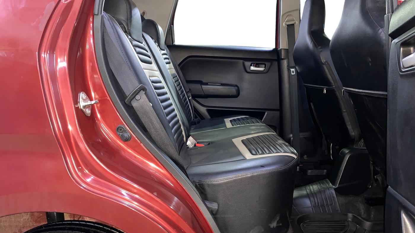 2022 Maruti New Wagon-R ZXI PLUS 1.2, Petrol, Manual, 5,656 km, Right Side Rear Door Cabin