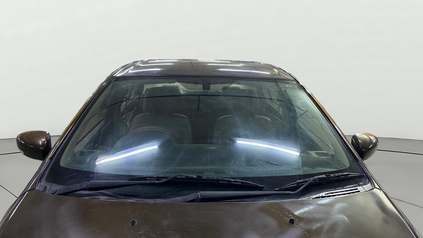 2015 Maruti Ciaz VDI+ SHVS, Diesel, Manual, 86,285 km, Front Windshield