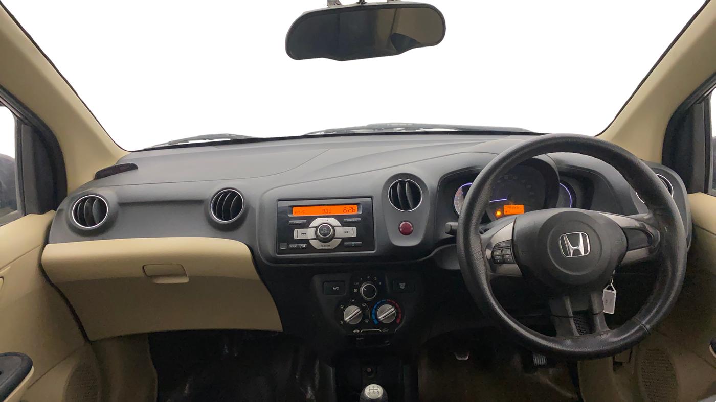 2015 Honda Brio S MT, Petrol, Manual, 29,301 km, Dashboard