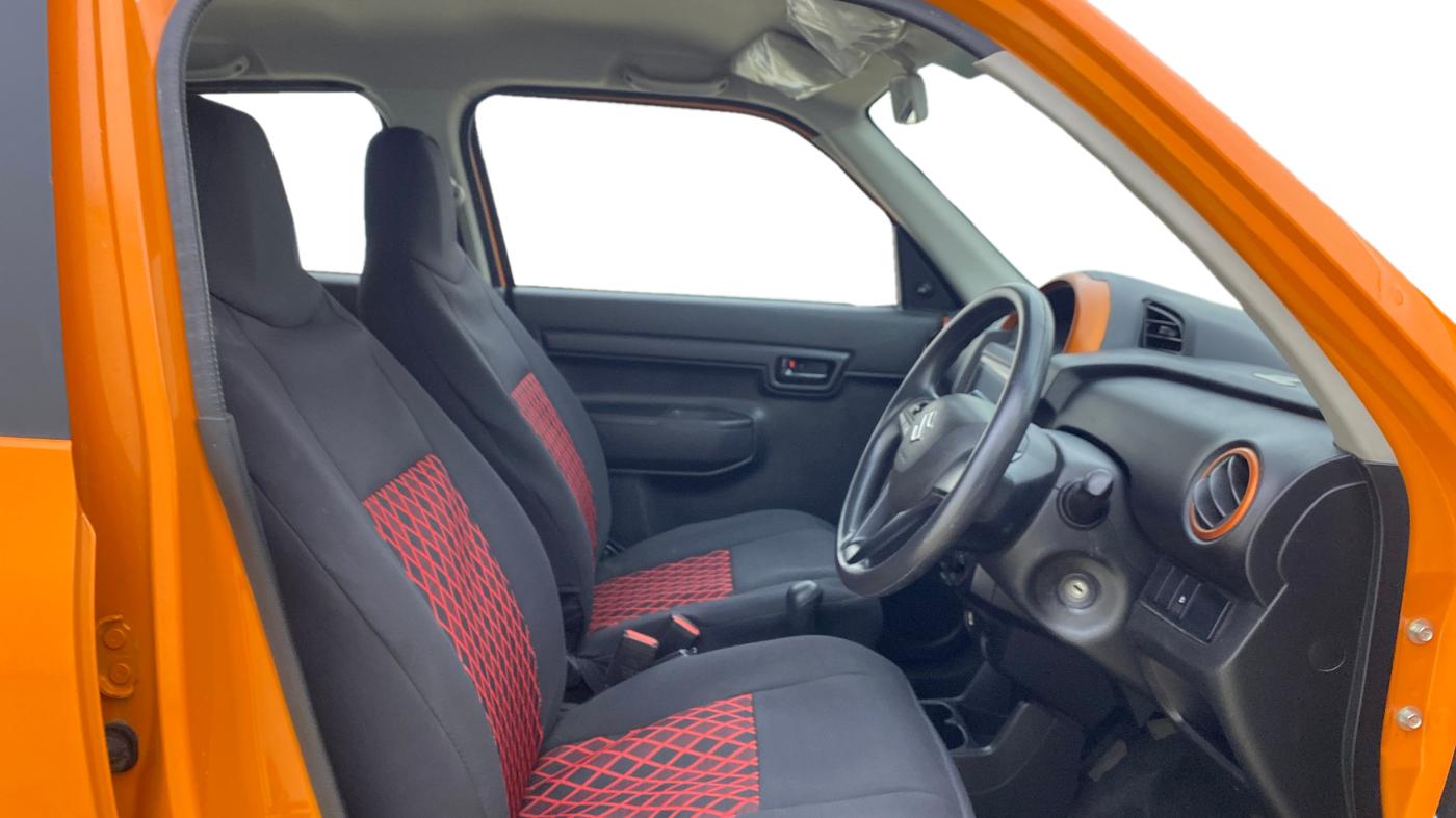2019 Maruti S PRESSO VXI PLUS AMT, Petrol, Automatic, 55,347 km, Right Side Front Door Cabin