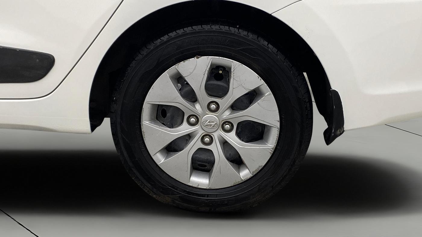 2016 Hyundai Xcent S AT 1.2, Petrol, Automatic, 47,158 km, Left Rear Wheel