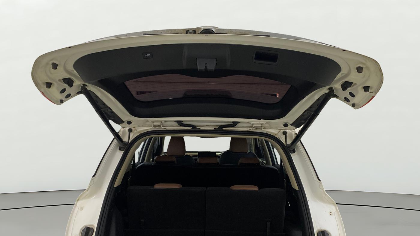 2022 MG HECTOR PLUS SAVVY PRO 1.5 TURBO CVT 7 STR, Petrol, Automatic, 53,547 km, Boot Door Open