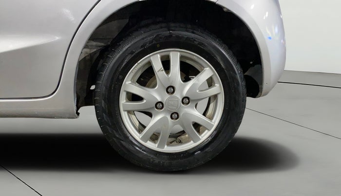 2014 Honda Brio V MT, Petrol, Manual, 79,294 km, Left Rear Wheel