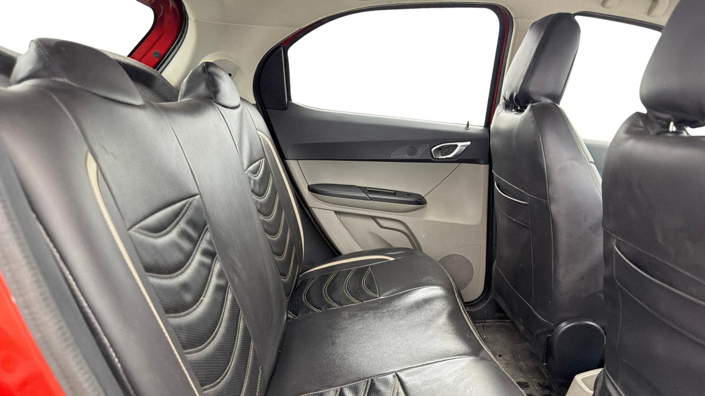 2018 Tata Tiago XZ PETROL, Petrol, Manual, 46,736 km, Right Side Rear Door Cabin