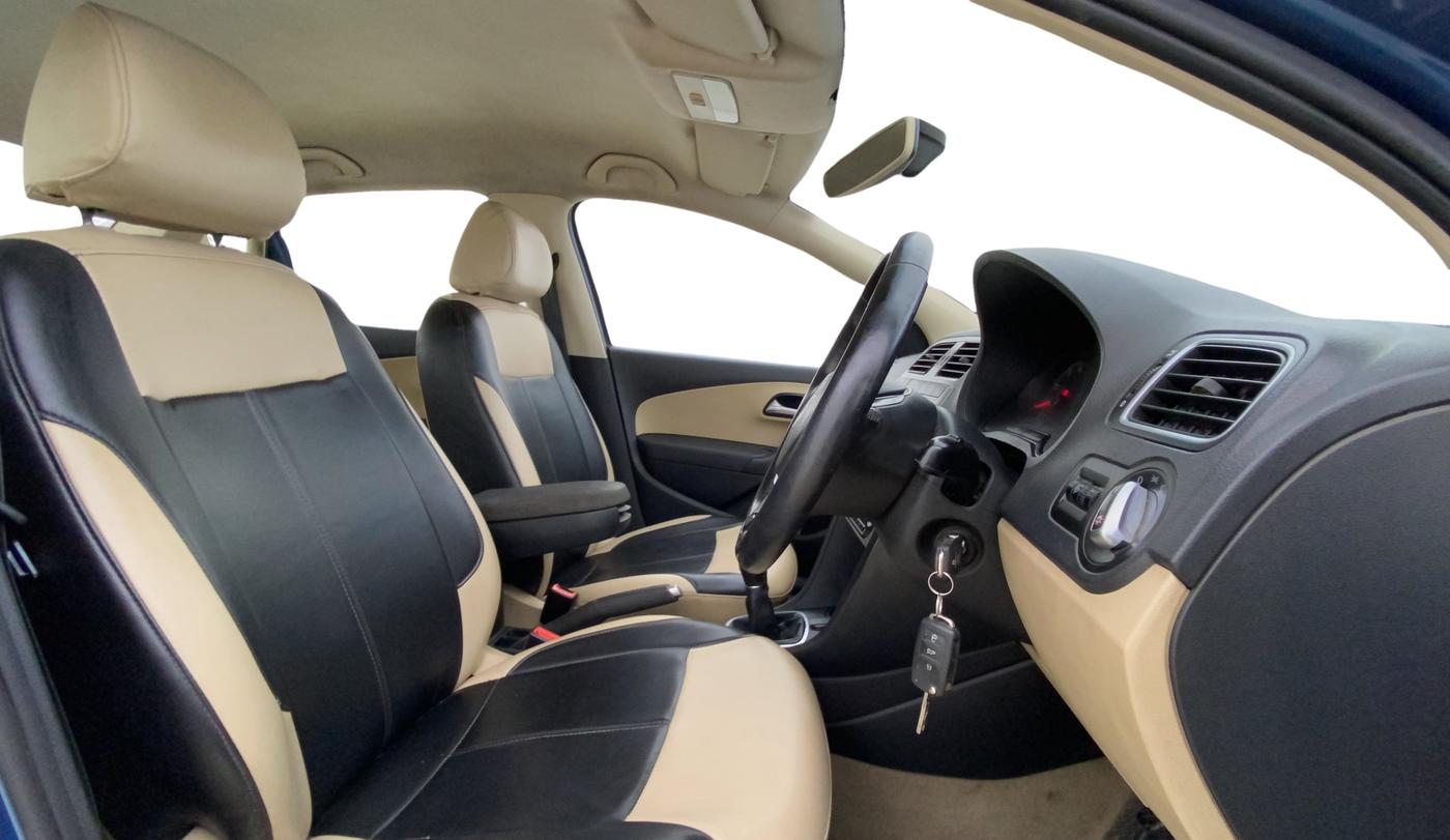 2016 Volkswagen Ameo HIGHLINE1.2L, Petrol, Manual, 94,889 km, Right Side Front Door Cabin