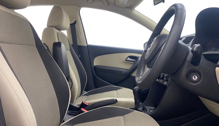 2017 Skoda Rapid 1.6 MPI ACTIVE, Petrol, Manual, 67,939 km, Right Side Front Door Cabin