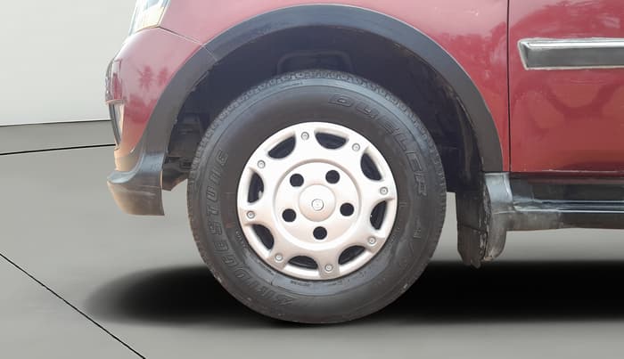 2014 Mahindra Xylo H8 ABS BS IV, Diesel, Manual, 51,807 km, Left Front Wheel
