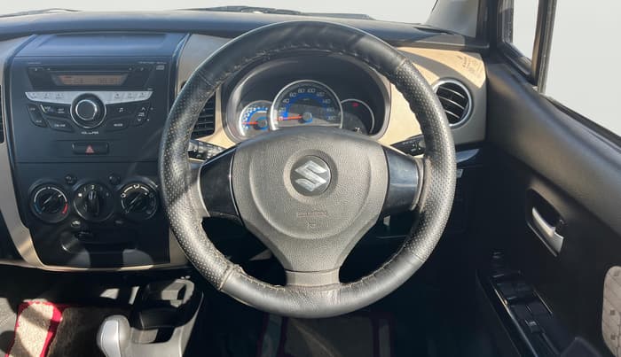 2017 Maruti Wagon R 1.0 VXI (O) AMT, Petrol, Automatic, 20,635 km, Steering Wheel Close Up