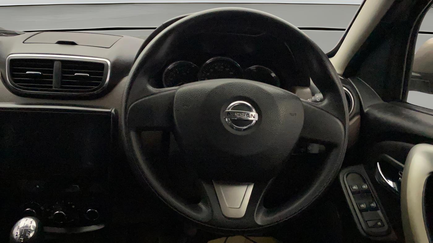 2017 Nissan Terrano XL (P), Petrol, Manual, 32,230 km, Steering Wheel Close Up