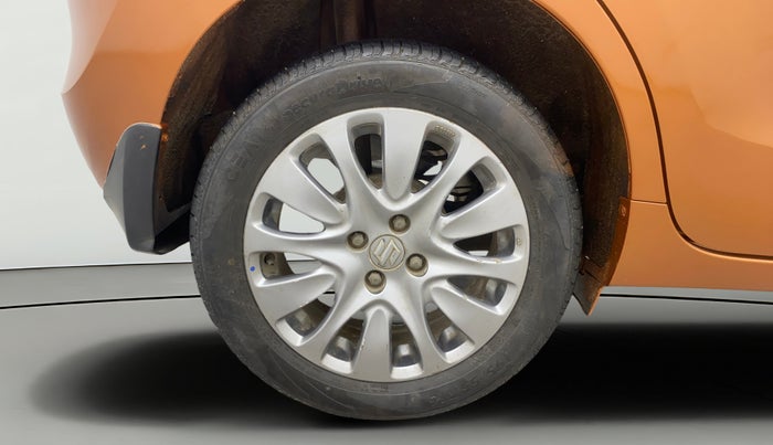 2016 Maruti Baleno ZETA PETROL 1.2, Petrol, Manual, 1,29,573 km, Right Rear Wheel