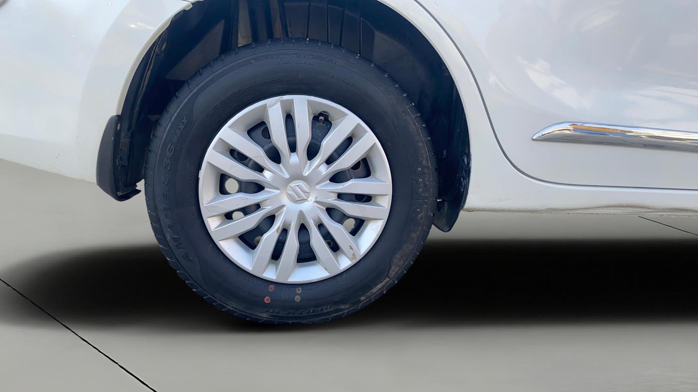 2024 Maruti Dzire VXI, Petrol, Manual, 26,116 km, Right Rear Wheel