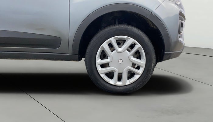 2022 Tata NEXON XM SUNROOF PETROL, Petrol, Manual, 67,389 km, Right Front Wheel