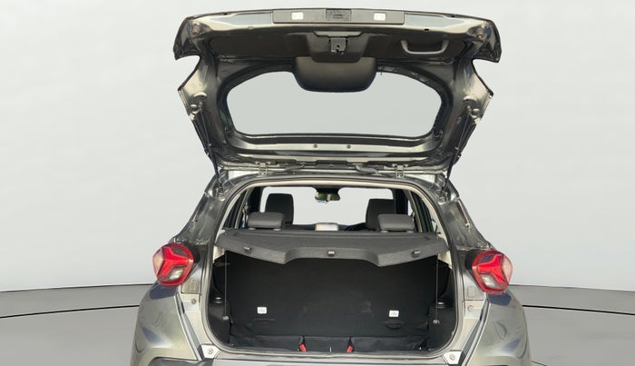 2024 Tata PUNCH Creative Dual Tone MT Sunroof, Petrol, Manual, 25,540 km, Boot Door Open