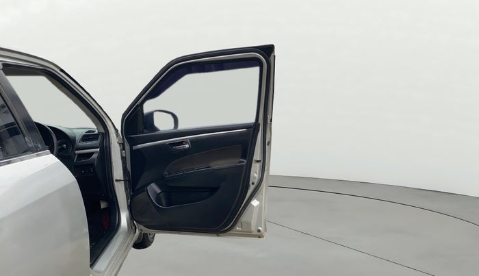 2014 Maruti Swift VXI, Petrol, Manual, 63,265 km, RHS Front Door