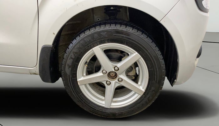 2022 Maruti New Wagon-R LXI CNG 1.0, CNG, Manual, 33,234 km, Right Front Wheel