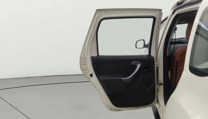 2013 Renault Duster RXE PETROL, Petrol, Manual, 61,904 km, LHS Rear Door